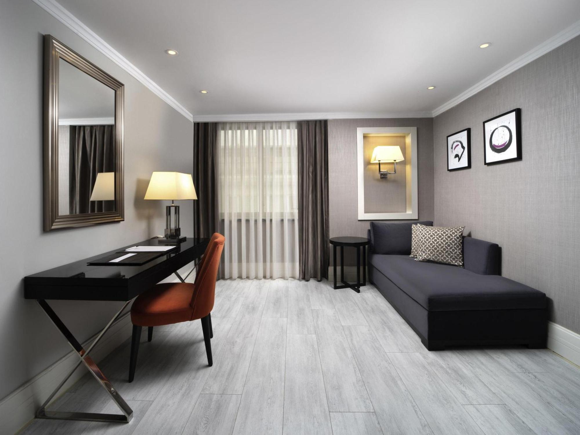 Deluxe King veya İki Yataklı Oda